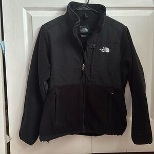 Women’s retro north face fleece jacket size medium